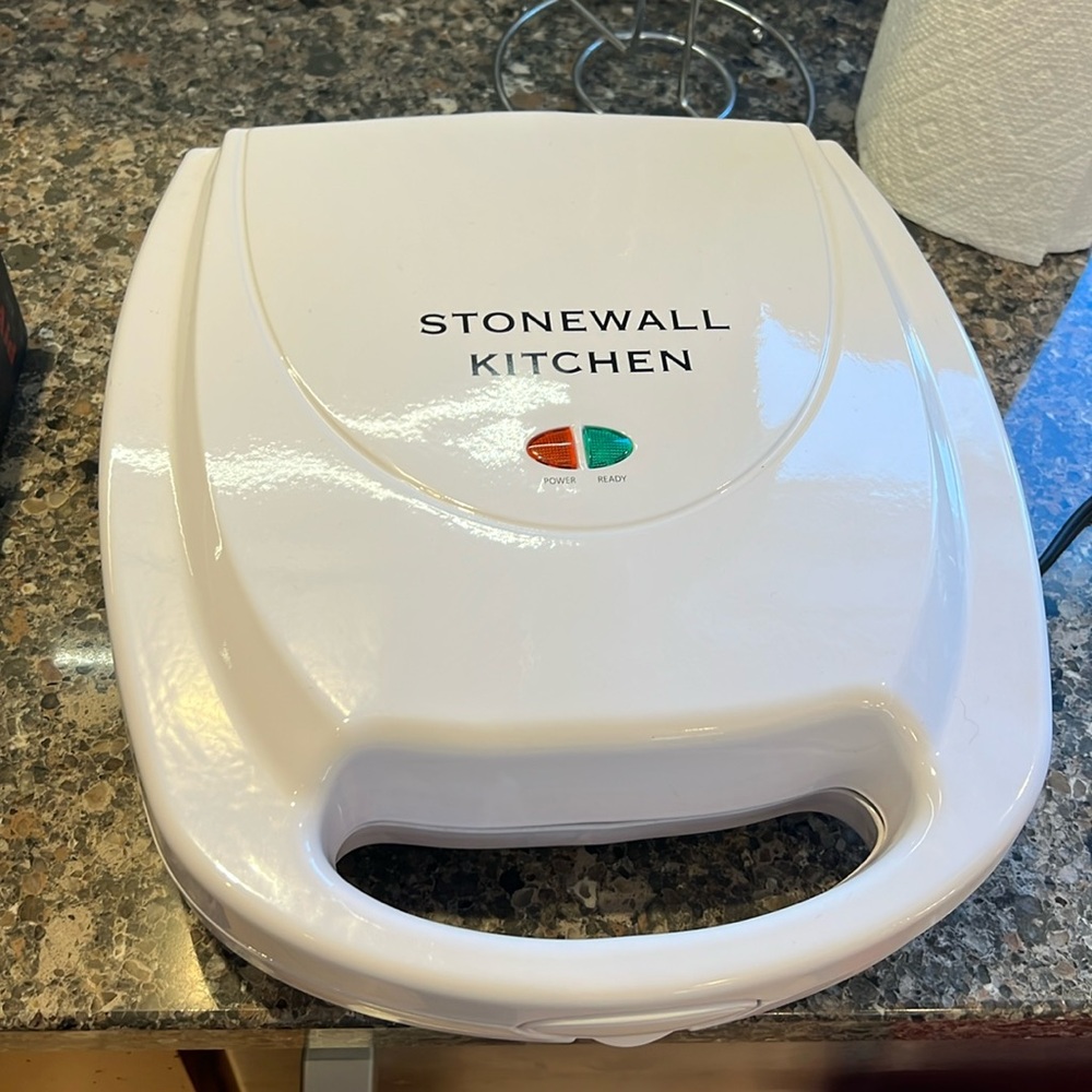 White Donut Maker
